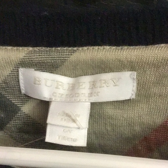 Authentic Burberry cashmere sweater💕 - Picture 5 of 7